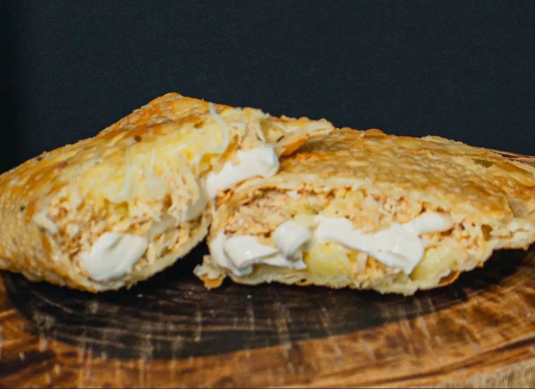 Pastel de Frango queijo e Catupiry