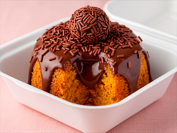 Bolo Caseirinho Gourmet - Cenoura com Chocolate